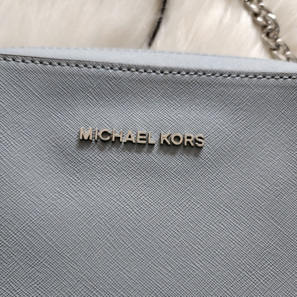 BNWT AUTHENTIC MICHAEL KORS  Ginny Leather Crossbody  with dust bag - Picture 7 of 16
